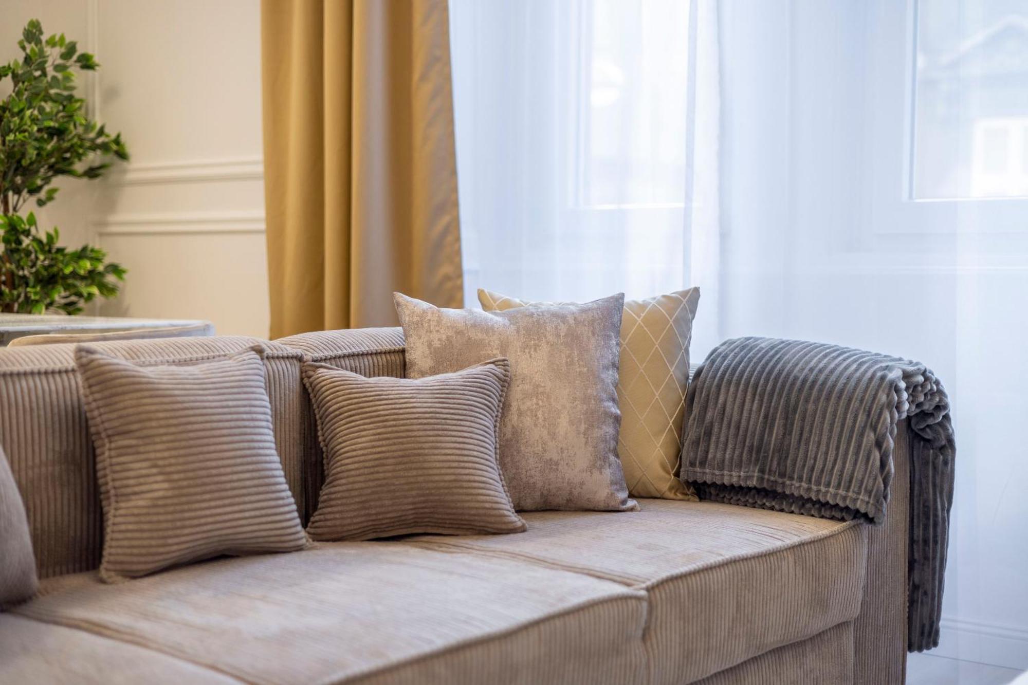 Exclusive & Prestigious Central Residence W/ Balcony Budapest Esterno foto